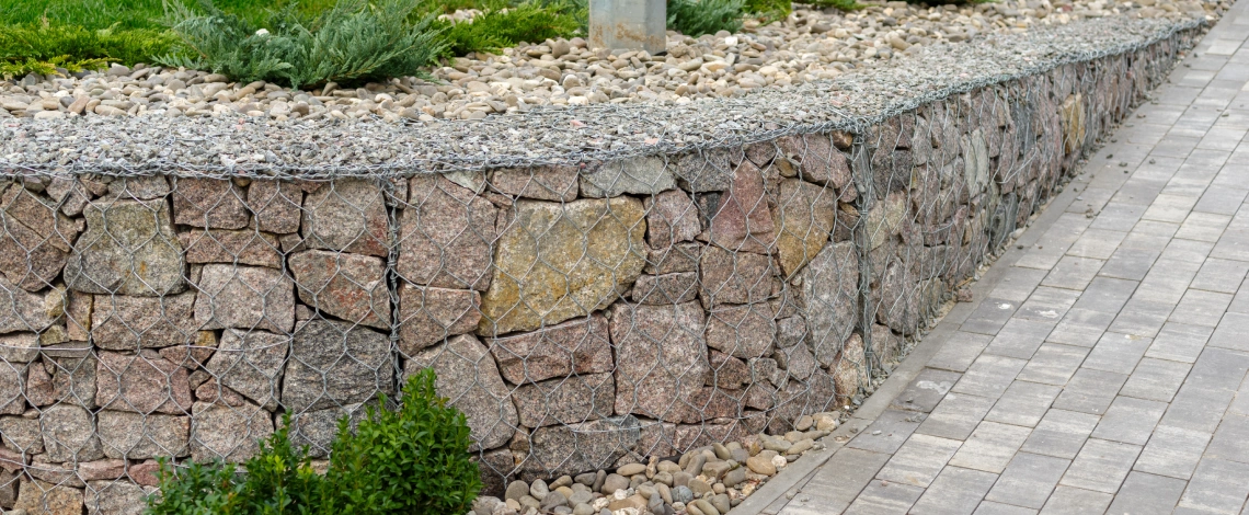 Blog 11 retaining walls lake oconee ga sloped yard